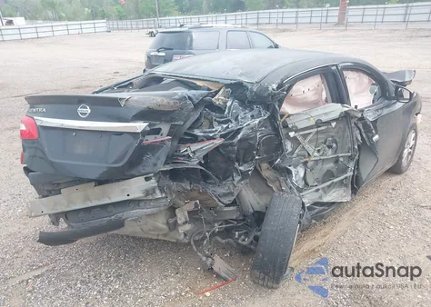 2017 Nissan Sentra S z USA, uszkodzony, nr VIN 3N1AB7AP7HY367968